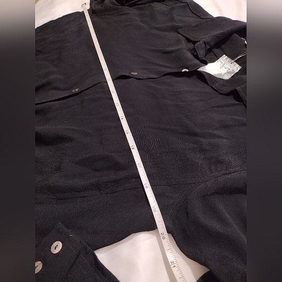 NWT🔥 Anthropologie Olivaceous Lightweight Tie-front Opaque Blouse Size Large - Picture 7 of 9